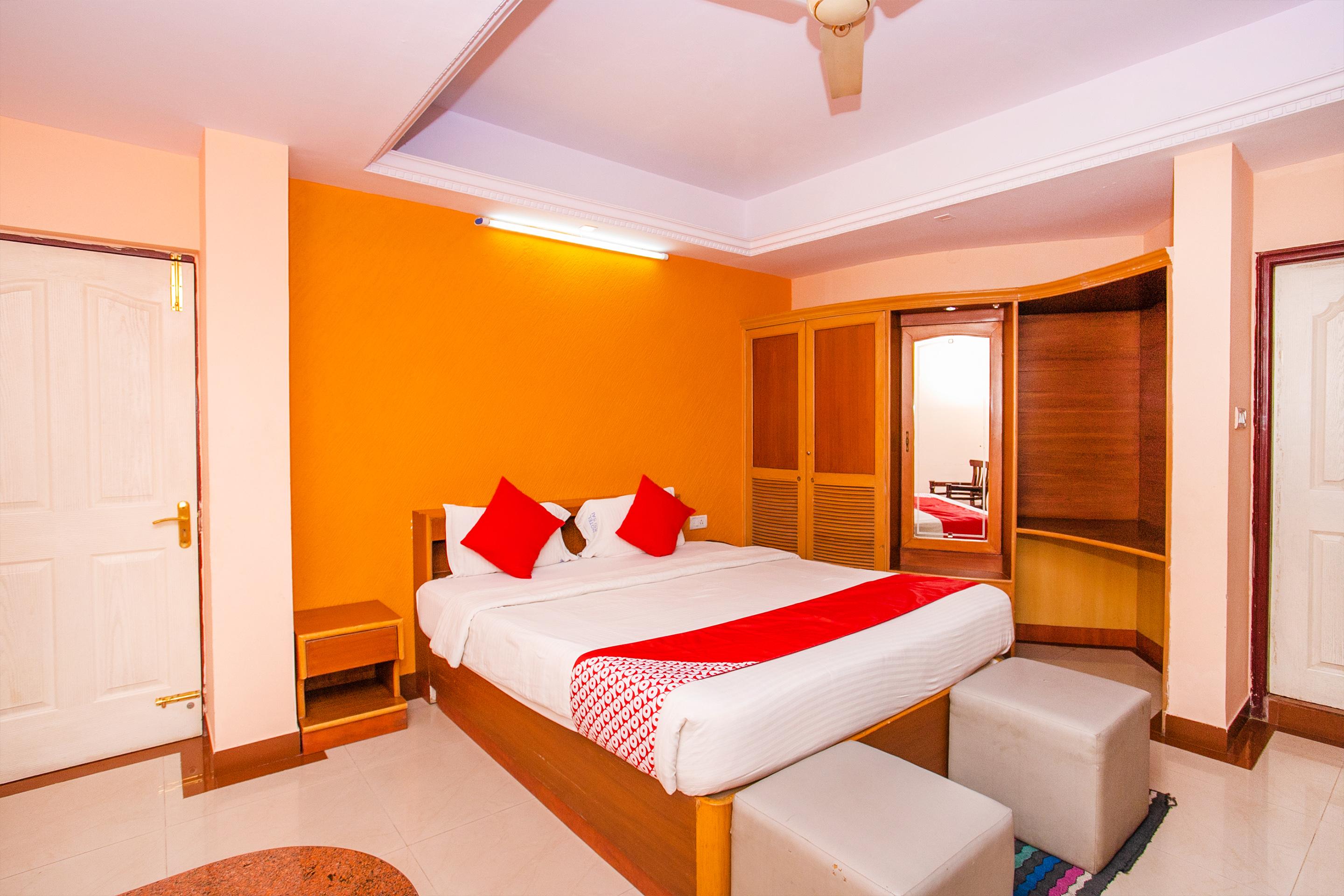 Oyo 331 Hotel Skanda Shelters Бангалор Экстерьер фото